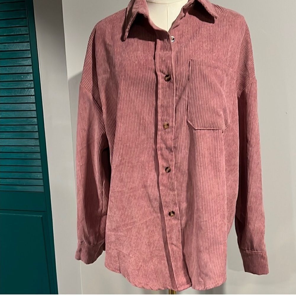 Mauve corduroy oversized tortoise button up top - small